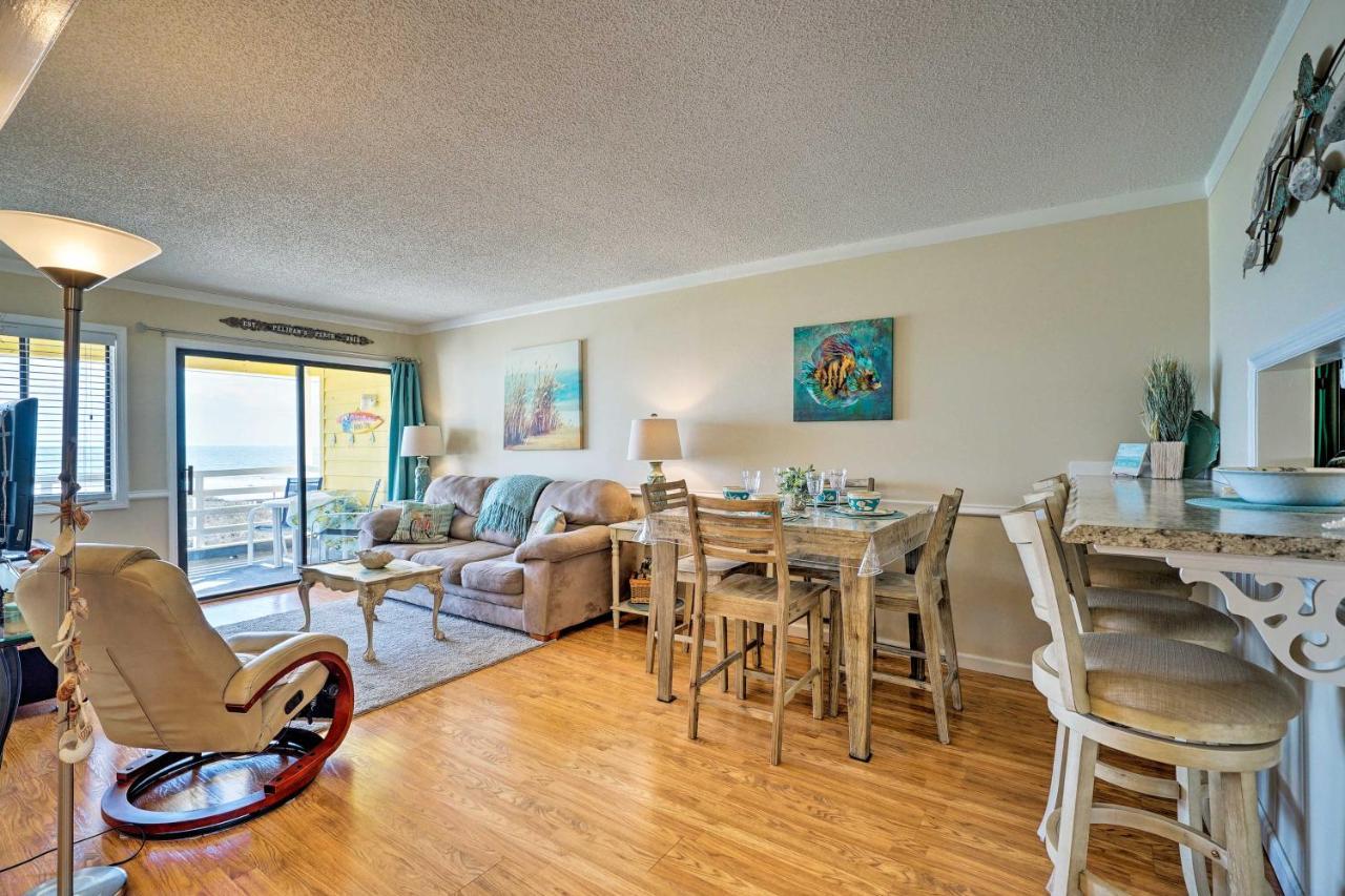 カロライナビーチBreezy Beach Retreat With 180-Degree Ocean Views!アパートメント エクステリア 写真
